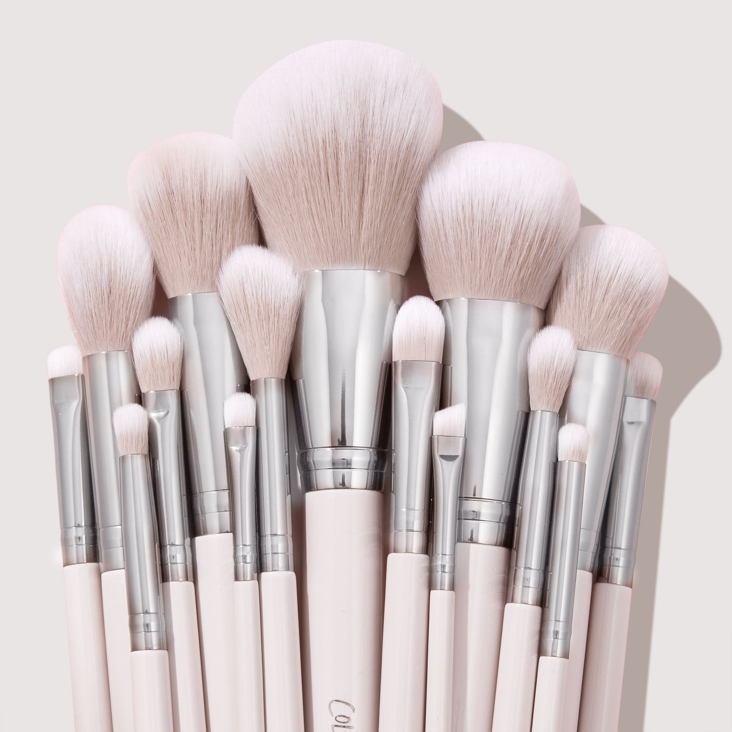 Megapalette and Brush Roll Bundle